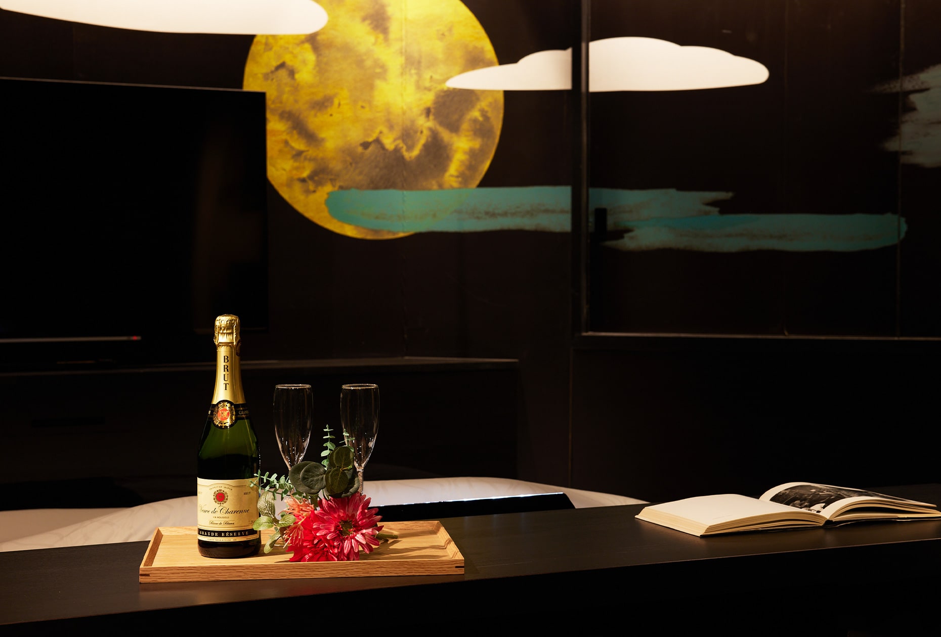 非日常の世界で、夢心地のひとときを。